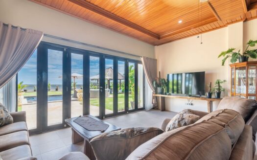 Beachfront Villa For Sale at Bungkulan Beach