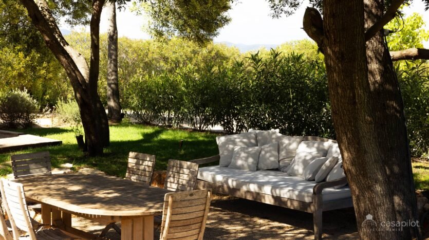 Charming Villa with Private Pool in Gassin, Near Saint-Tropez