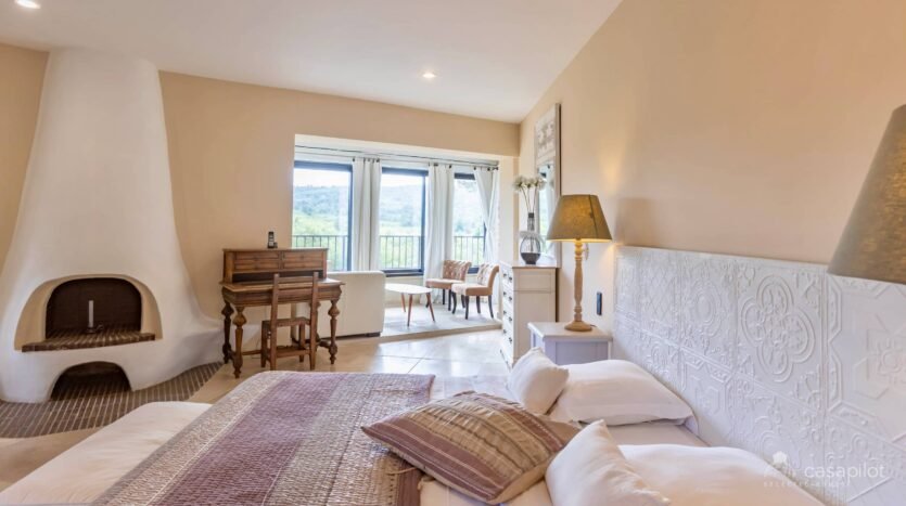 Luxury Holiday Home with Private Pool in Bonnieux, Provence