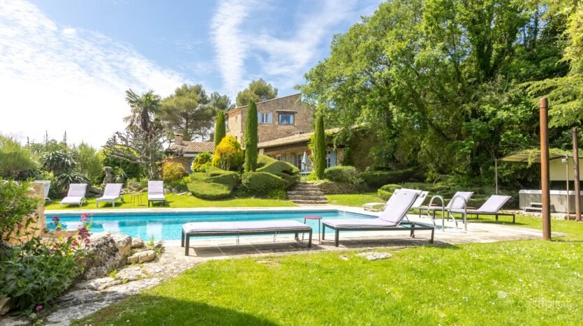 Luxury Holiday Home with Private Pool in Bonnieux, Provence