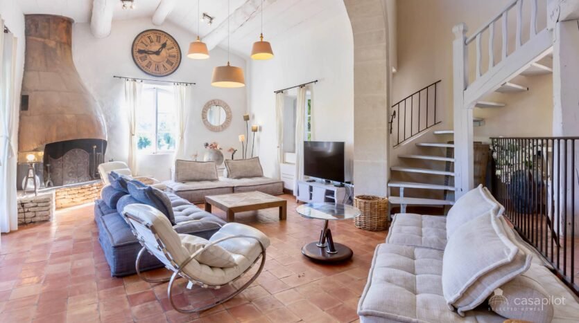 Luxury Holiday Home with Private Pool in Bonnieux, Provence