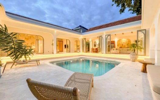 Chic 3-Bedroom Villa for Sale – Kerobokan, Bali