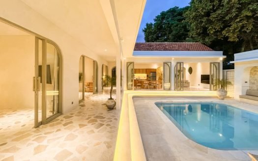 Chic 3-Bedroom Villa for Sale – Kerobokan, Bali