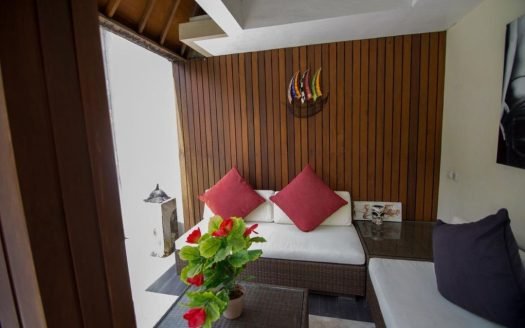 Elegant 6-Bedroom Leasehold Pool Villa – Seminyak, Bali