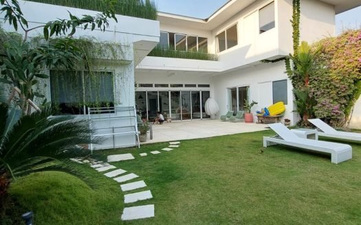Spacious Leasehold Villa on Large Plot for Sale – Umalas, Bali
