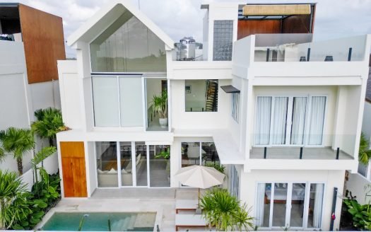 Stunning 3-Bedroom Villa with Ocean View – Cemagi, Bali