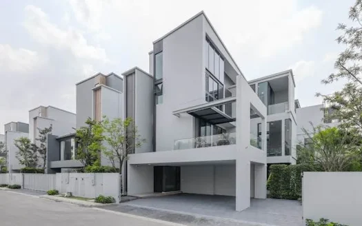 4-Bedroom Luxury House for Sale – VIVE Krungthep Kreetha, Bangkok
