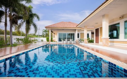 Modern 3-Bedroom Pool Villa for Sale in Hua Hin Soi 70