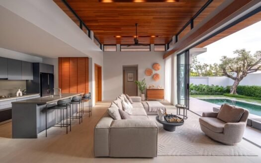 Botanica Luxury Hua Hin – 3-4 Bedroom Villas in Thap Tai