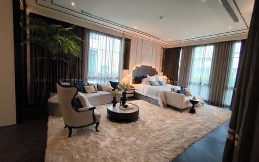 Luxury Residences for Sale at Connoisseur Pattanakarn, Suan Luang