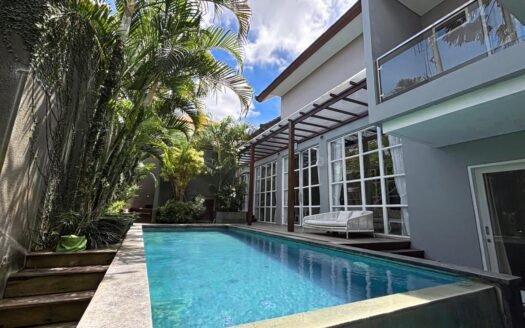 Minimalist 4-Bedroom Freehold Villa with Pool in Umalas, Bali