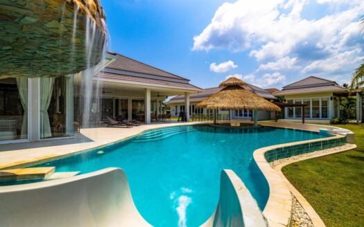 Woodlands Hua Hin – Luxury 7 Bedroom Pool Villa