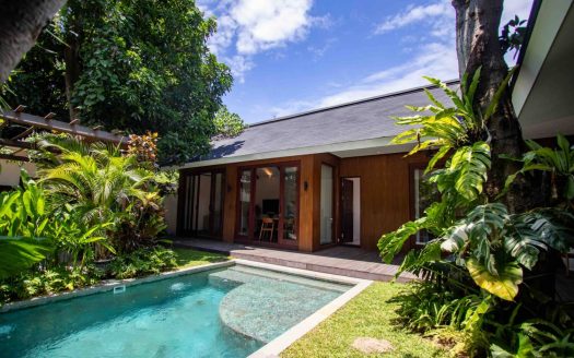 Beachside 3 Bedrooms Villa with Private Pool in Sanur