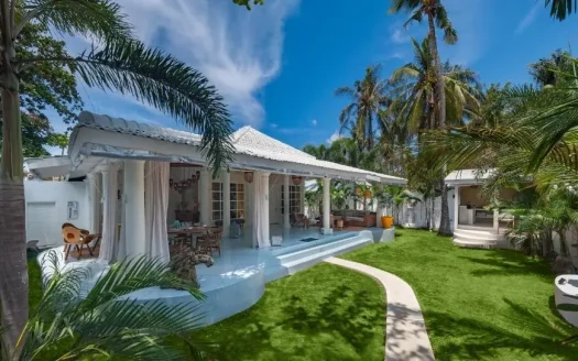 Beautiful 4-Bedroom Pool Villa in Gili Air for Sale