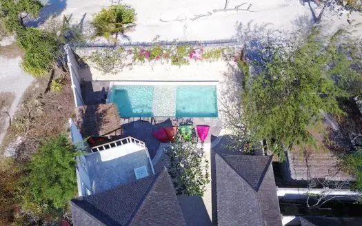 Tropical Beachfront Leasehold Villa in Gili Meno