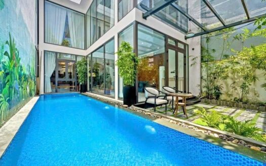 Modern 5-Bedroom Pool Villa for Rent Da Nang