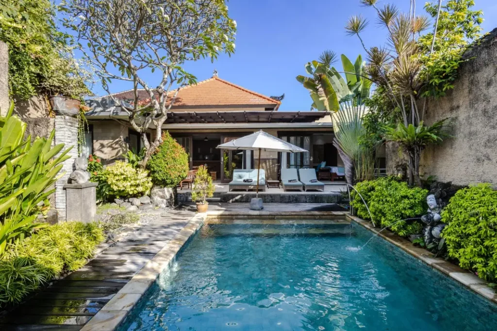 Buying a Villa in Bali: Sanur vs Canggu – Which is Better for You?
