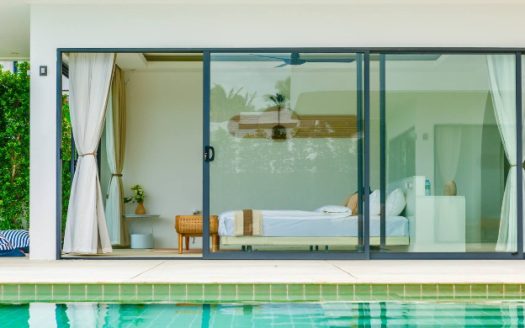 Stylish 5-Bedroom Beachfront Villa For Sale in Lamai, Koh Samui