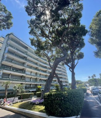 Apartment-for-Sale-in-Prestige-Residence-Cannes-Croisette
