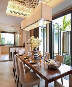 Dining room open on the kitchen