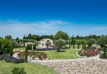 Eyragues-Provençal-farmhouse-for-sale-small