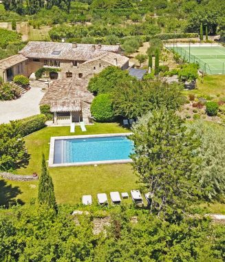 Gordes-Provence-House-Aerial-View