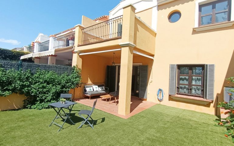 Guadalmina-Alta-Townhouse-For-Sale-Front-Line-Golf