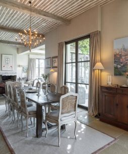 diningroom-Chateauneuf-Grasse-Bastide