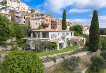 general-view-Chateauneuf-Grasse-Bastide-for-sale-small