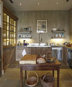 guest-house-kitchen-Chateauneuf-Grasse-Bastide