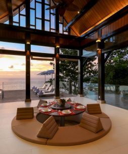 Exceptional villa Nai Thon Beach Phuket - Dining room night sea view